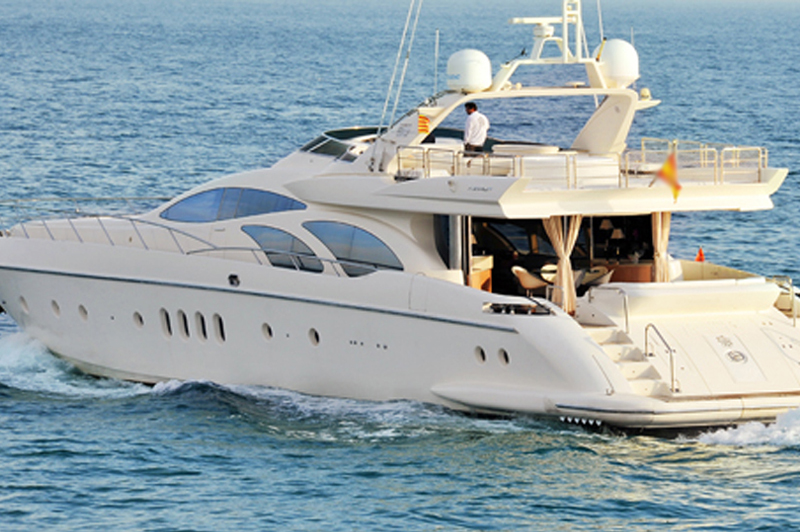 100' Azimut Leonardo Yacht 30m Luxury Yacht in Turks & Caicos Islands, luxury yachts boats for rental