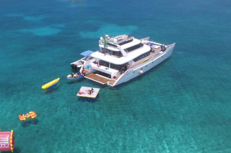 80' Aruba Yacht Aruba yacht charters in Aruba, boat rental